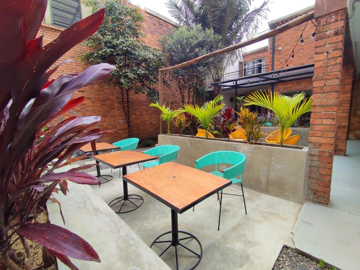 Trip Monkey Chapinero Hostel โบโกตา ภายนอก รูปภาพ