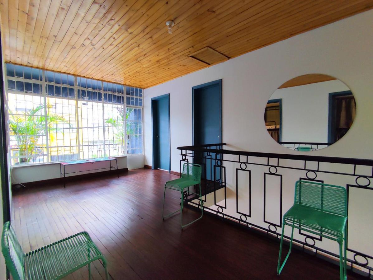 Trip Monkey Chapinero Hostel โบโกตา ภายนอก รูปภาพ
